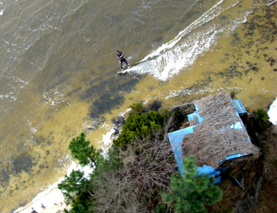 Vue aérienne à Lachanau le 29 février 2008