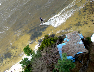 Vue aérienne à Lachanau le 29 février 2008